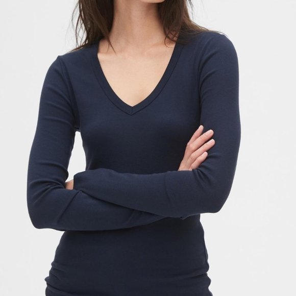 Old Navy Tops - 🛑$8🛑Old Navy long sleeve V-neck top shirt t-shirt tee Navy Blue size L(P)